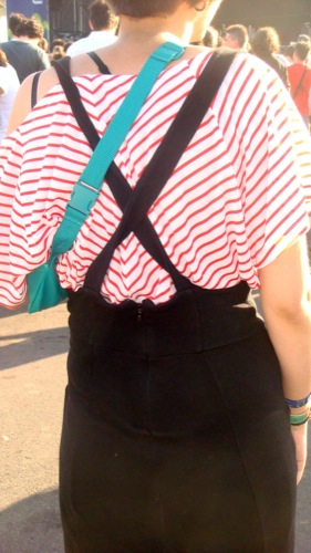 chica de espaldas summercase.jpg