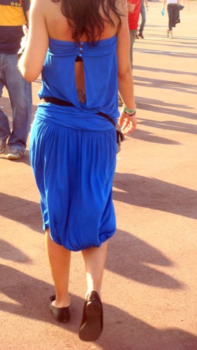 chica espaldas summercase.jpg chica espaldas summercase.jpg